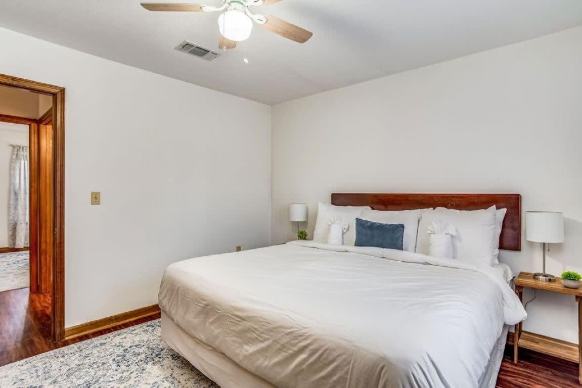Brilliant In Bellview-Back Unit-- Mins To Nas Pensacola, Beach, Shopping מראה חיצוני תמונה