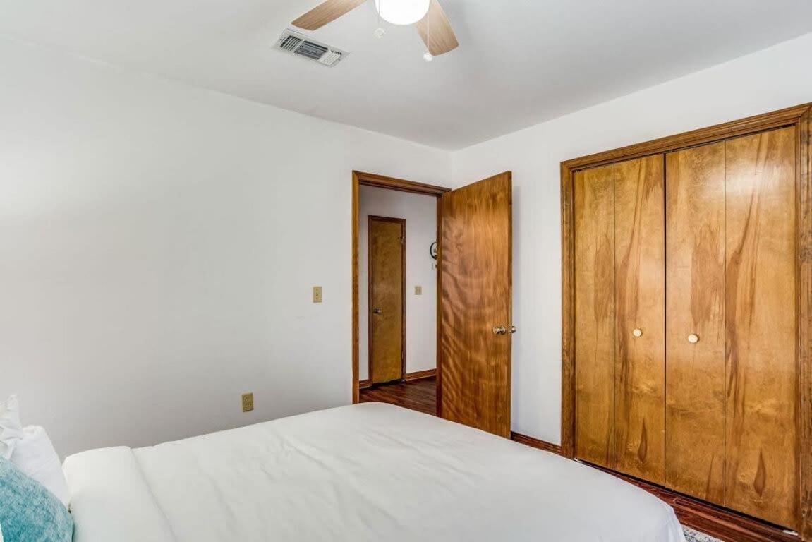 Brilliant In Bellview-Back Unit-- Mins To Nas Pensacola, Beach, Shopping מראה חיצוני תמונה