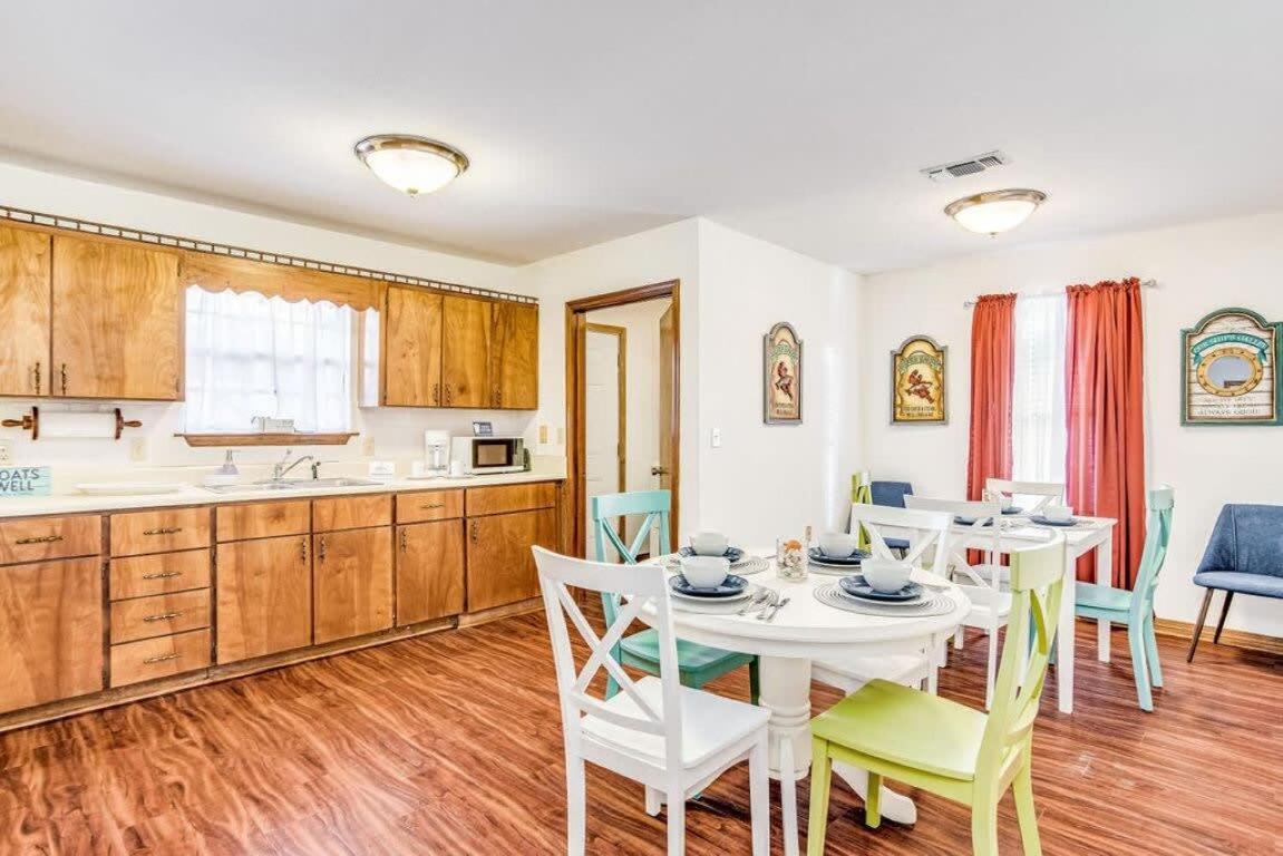 Brilliant In Bellview-Back Unit-- Mins To Nas Pensacola, Beach, Shopping מראה חיצוני תמונה